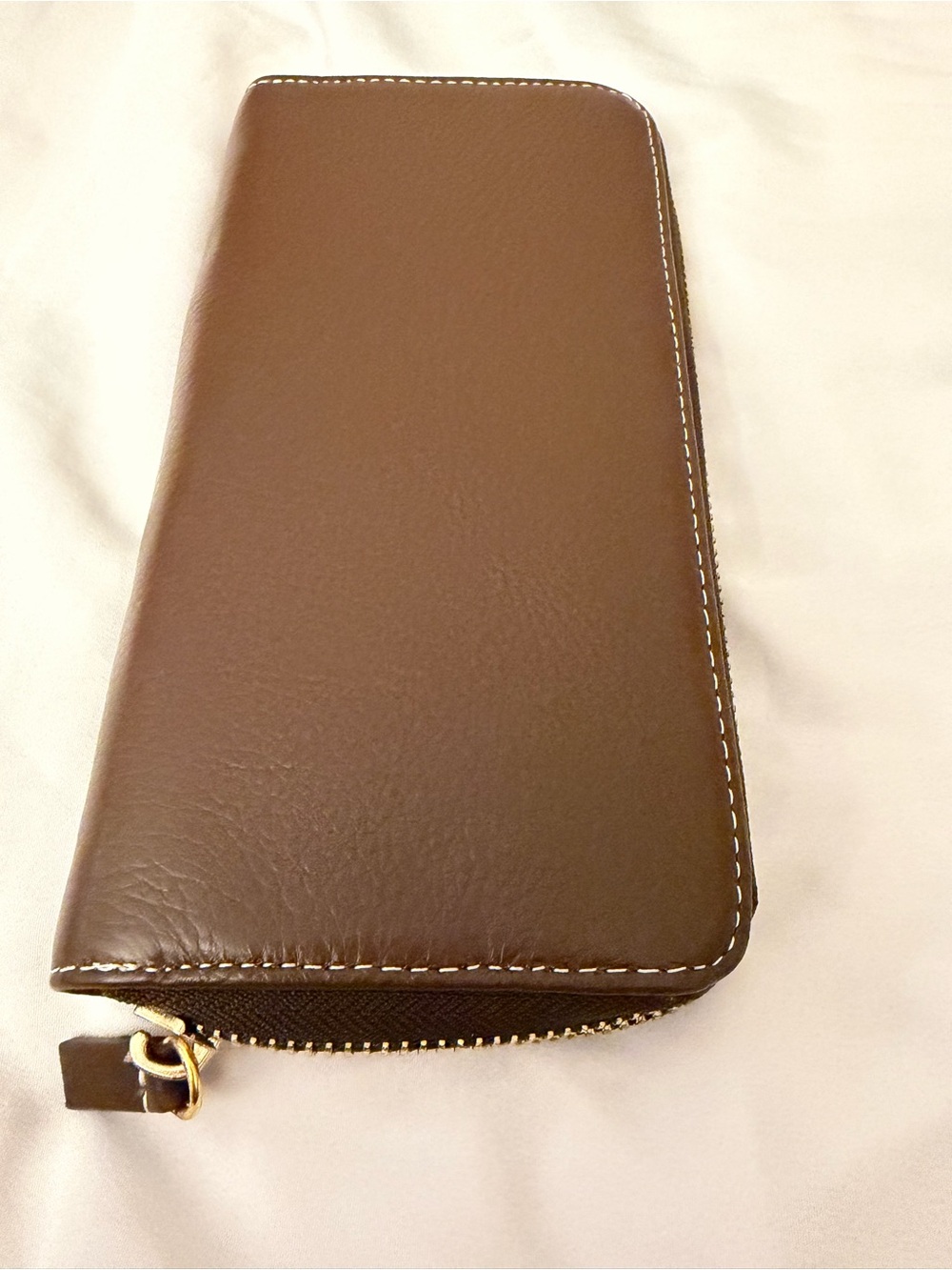 Women’s Brown Leather Zip Wallet